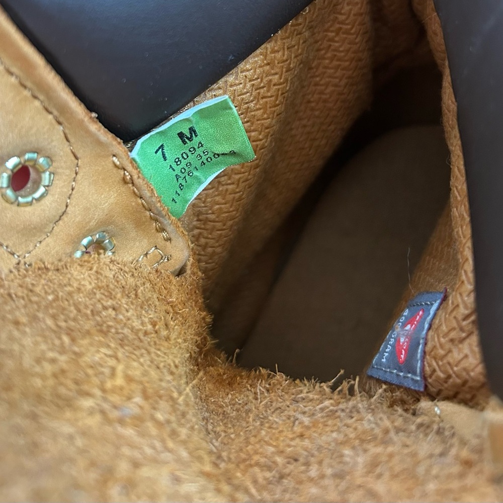 Timberland Brown Suede Boots with Black Trim - Picture 3 of 8